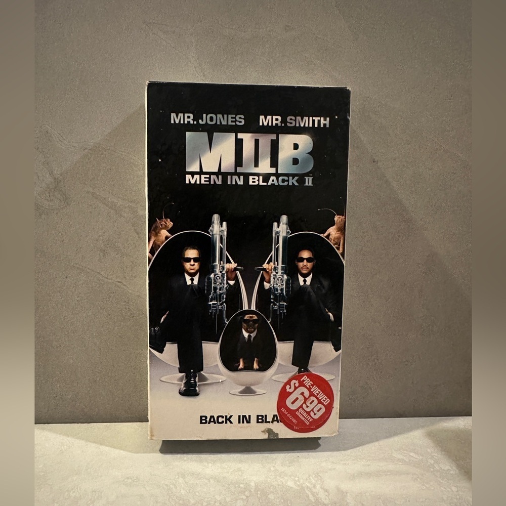 Men in Black II VHS Tape